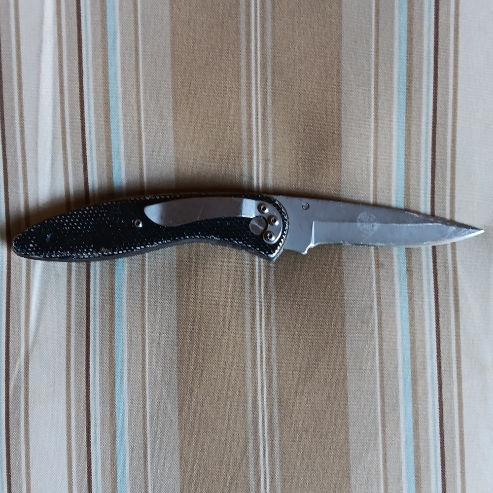Smith&Wesson Single 440C Stainless Steel  Blade ZYTEL Handle Knife